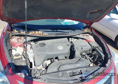 2013 Nissan Altima 2.5 Sv z USA, uszkodzony, nr VIN 1N4AL3AP4DN446238